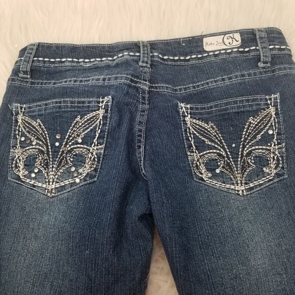 KABA JEANS. 80% COTTON, 12% POLYESTER, 2% SPANDEX. - Picture 8 of 13